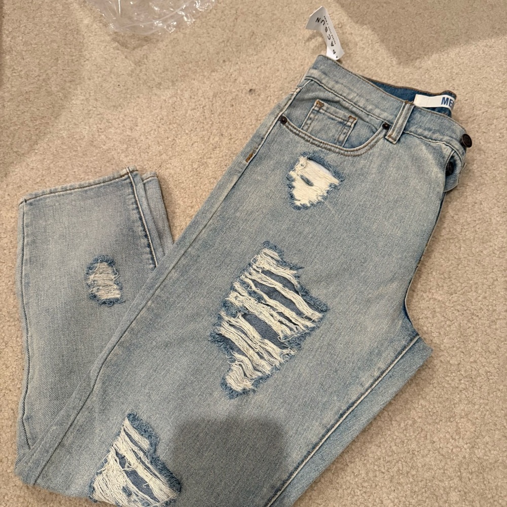 Brandy Melville Light Blue Ripped Boyfriend Jeans